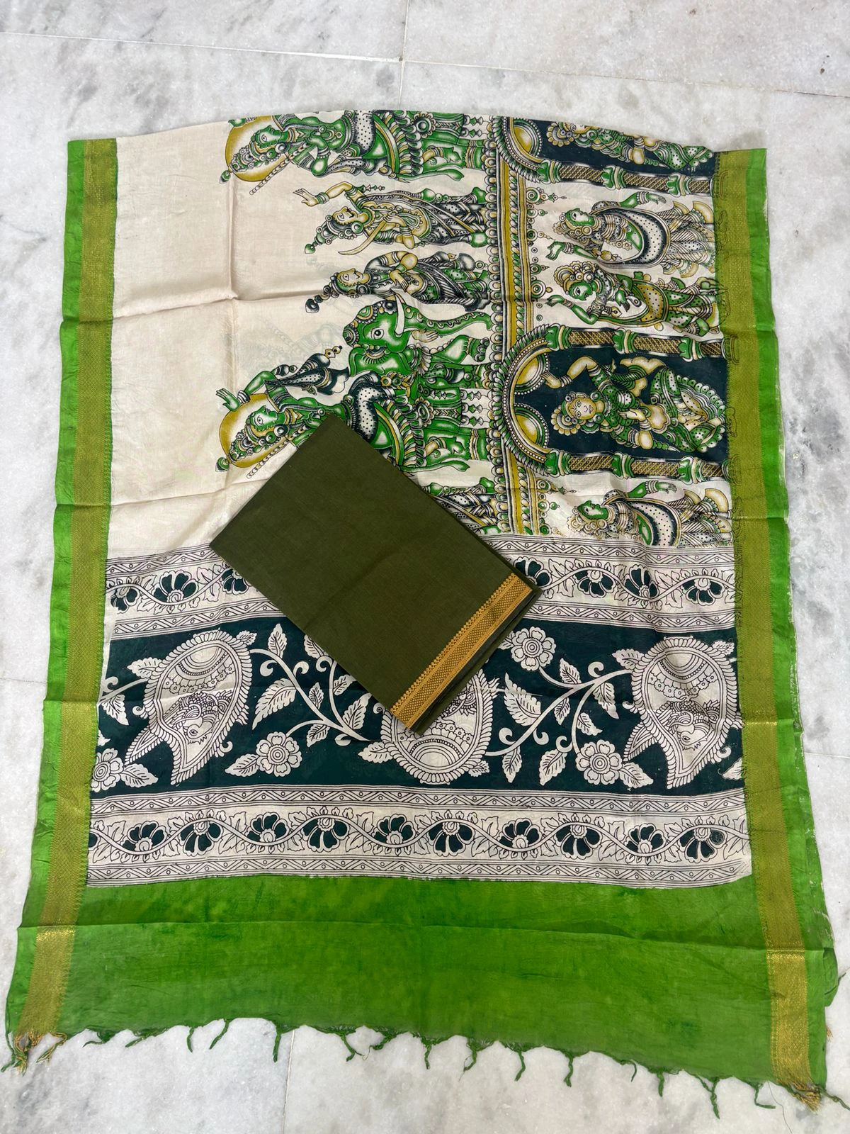 Mangalagiri Top with Chennuri Silk Dupatta